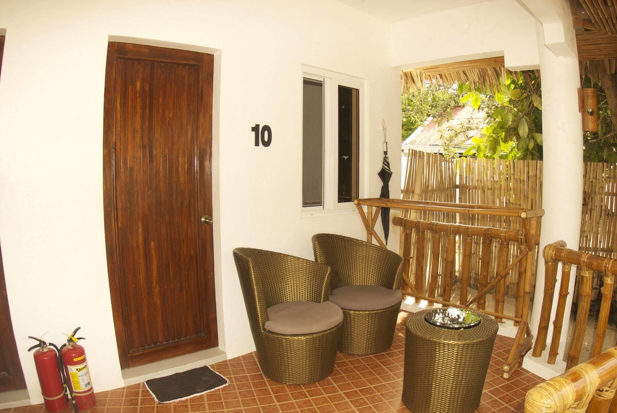 Evolution Dive And Beach Resort Logon Exterior foto