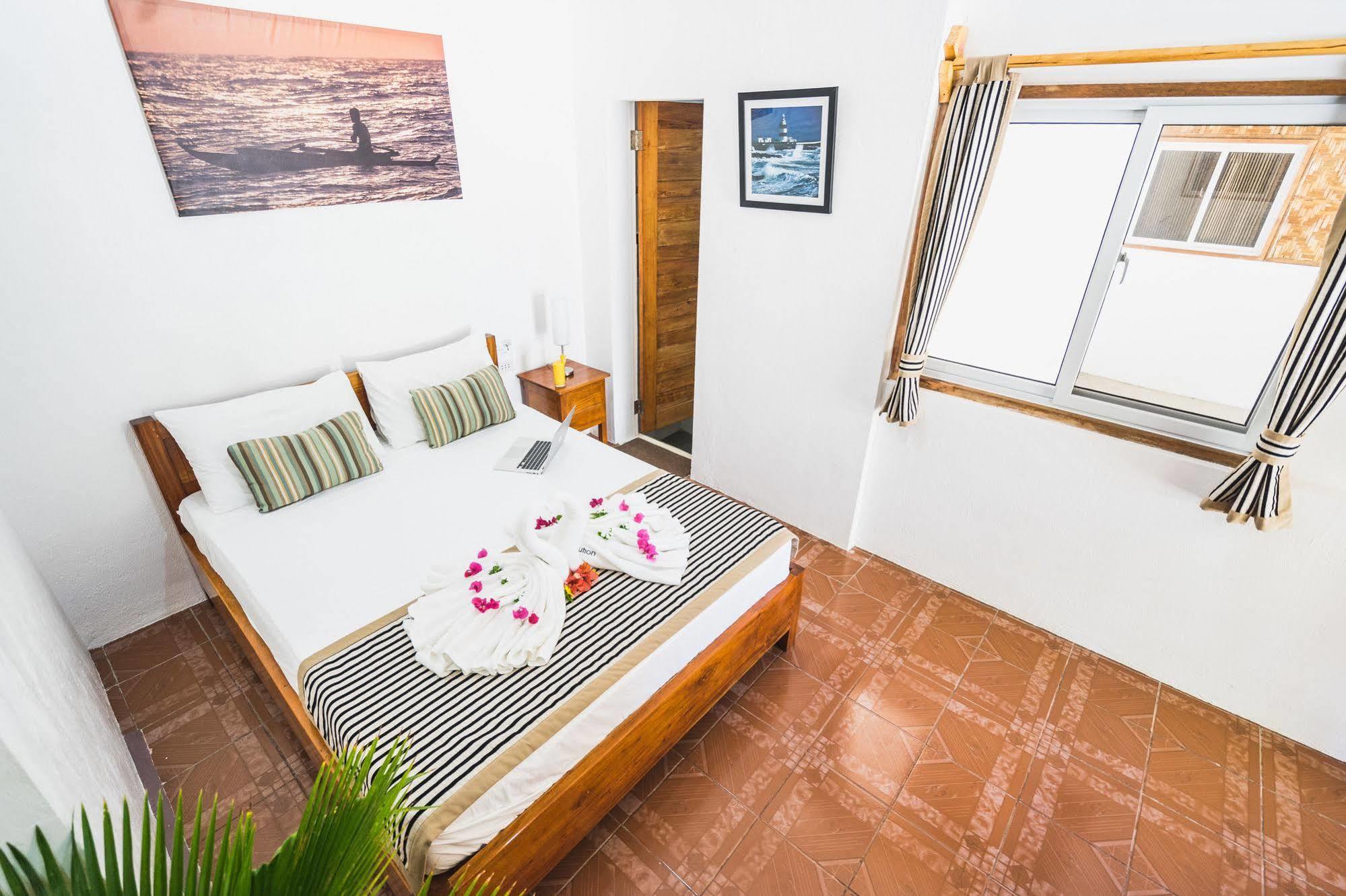 Evolution Dive And Beach Resort Logon Exterior foto